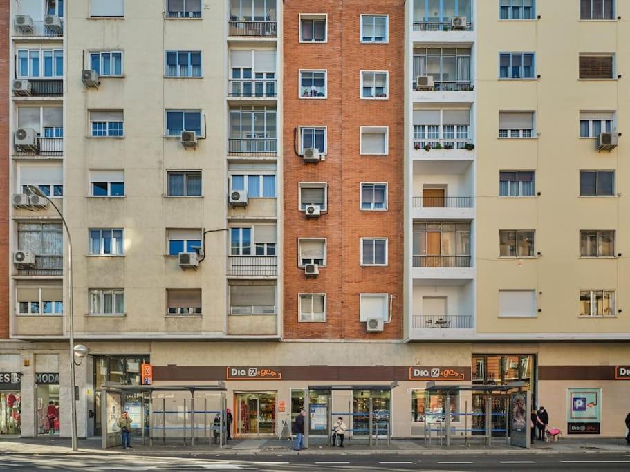 شقة New Retiro Recien Reformado 10 Min En Metro A Sol, Hasta Seis Personas مدريد المظهر الخارجي الصورة