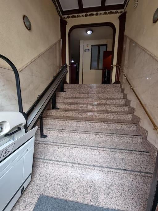 شقة New Retiro Recien Reformado 10 Min En Metro A Sol, Hasta Seis Personas مدريد المظهر الخارجي الصورة
